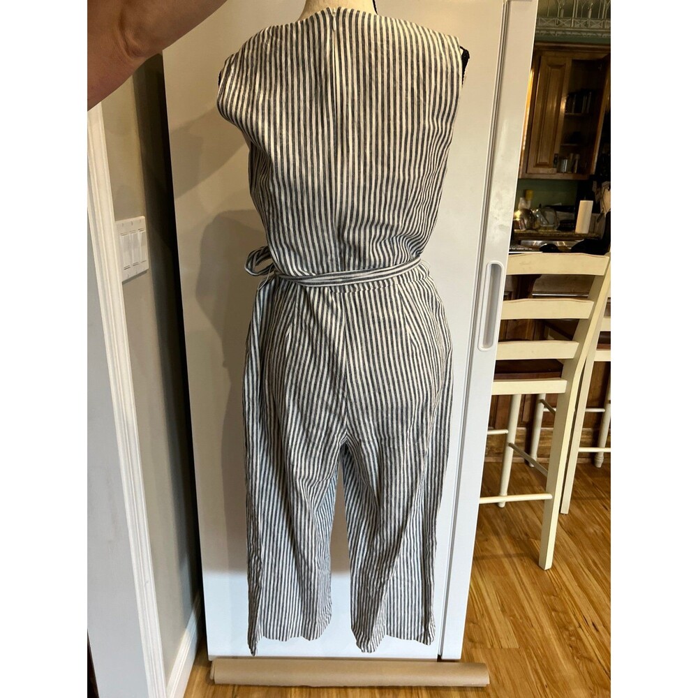 Striped Sleeveless Jumpsuit - Picture 4 of 6